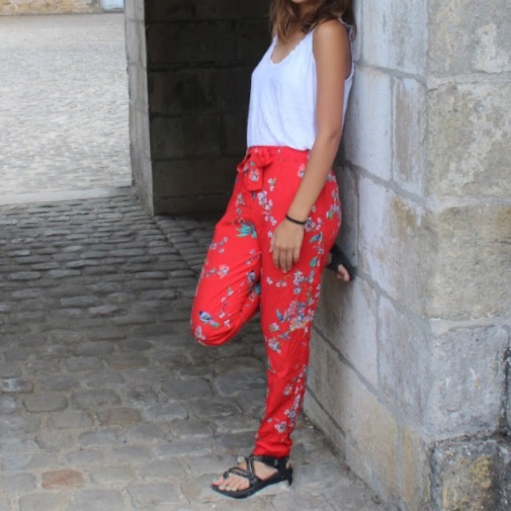 Fun Stylish Pants - Picture 1 of 7
